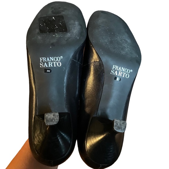 Franco Sarto Black Leather Round Toe Kitten Heel Pumps 8 - Picture 6 of 8